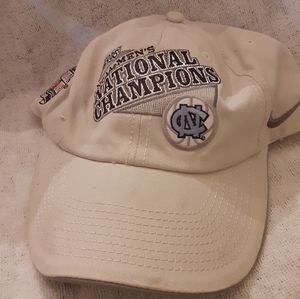 UNC Tarheel 2005 Nike Locker Room Championship Hat Adjustable Khaki Color Rare.